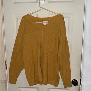 Croft & Barrow Women's V-Neck Sweater in Mustard